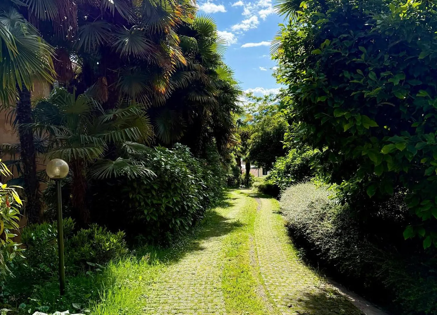 Magic Garden - Since 1911 Διαμέρισμα Luino