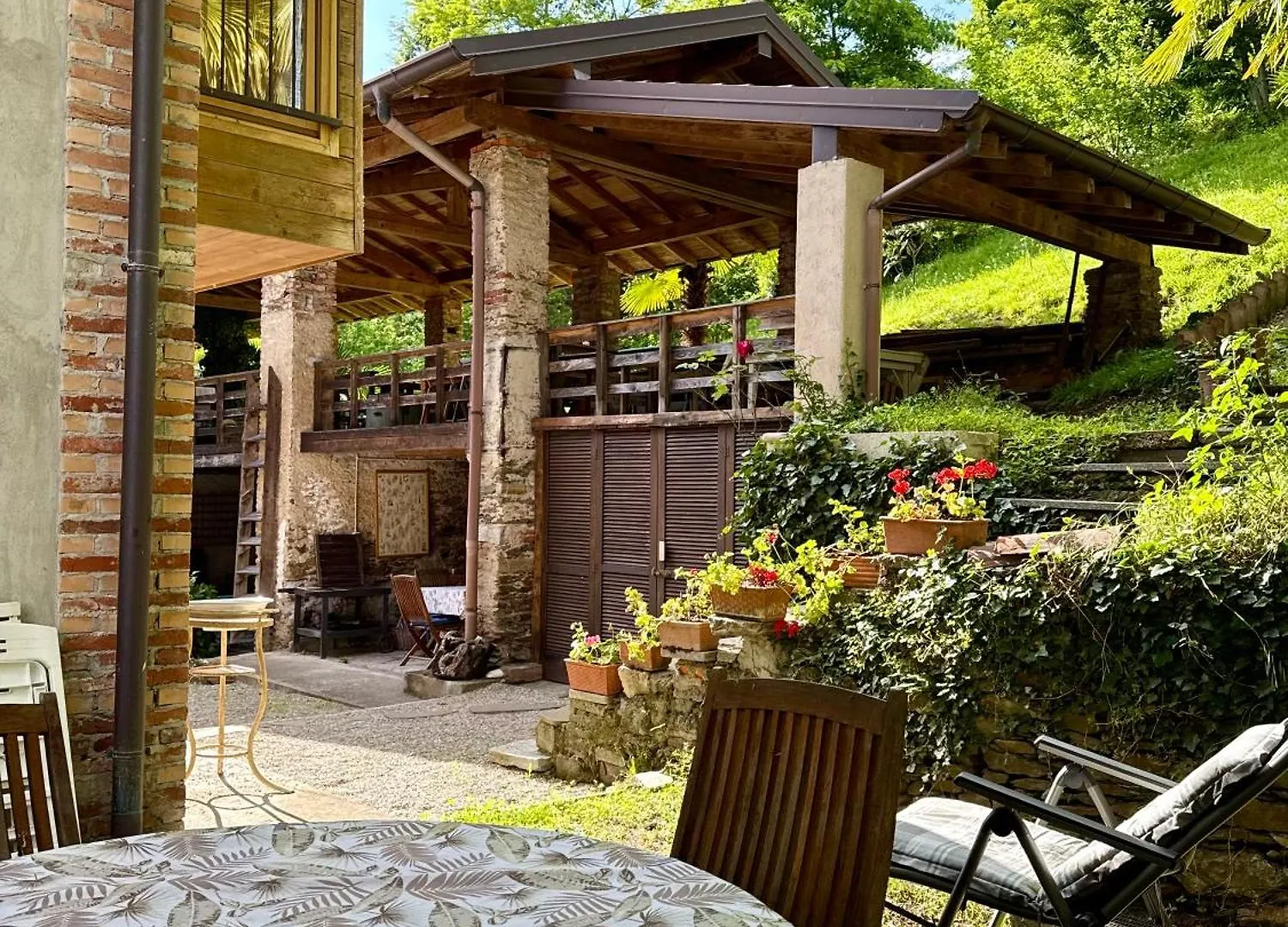 Magic Garden - Since 1911 Διαμέρισμα Luino 0*,